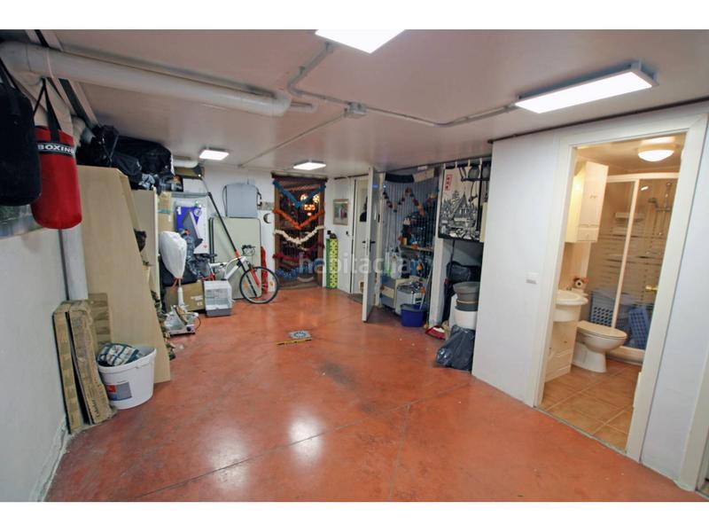 Foto 5ed8cfa9-0704-48bb-8e8a-e39fc6df779c. Casa adossada amb calefacció aparcament piscina a Cabanillas del Campo