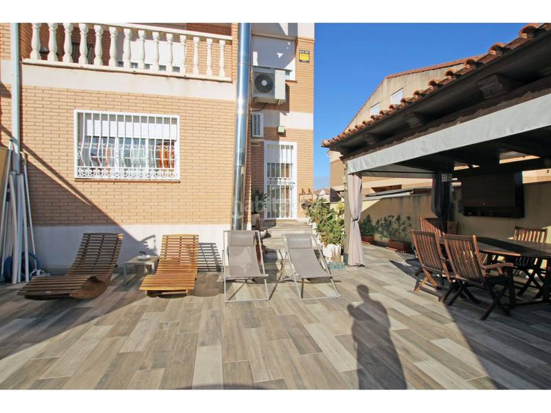 Foto 90300b98-7571-4686-ba1e-95598d1c1e3a. Casa adossada amb calefacció aparcament piscina a Cabanillas del Campo