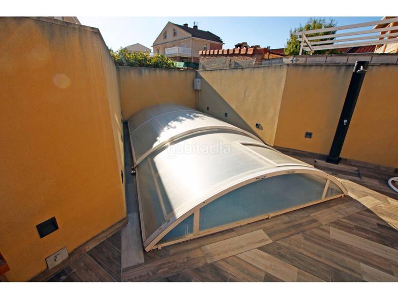 Foto 9de9f919-4985-403e-8a29-7ee42a6c6b33. Casa adossada amb calefacció aparcament piscina a Cabanillas del Campo