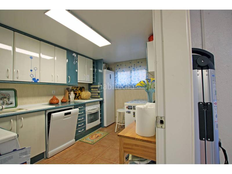 Foto c114ff5d-1c1c-4309-b1f2-0bb0651d407f. Casa adossada amb calefacció aparcament piscina a Cabanillas del Campo