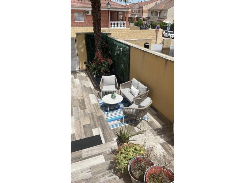 Foto d85c6e1a-1a90-44a0-9ab1-d2fe9d53c494. Casa adossada amb calefacció aparcament piscina a Cabanillas del Campo