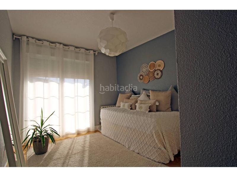 Foto ddd62c31-f85f-4eb5-82f8-e6fd8fc3c95d. Casa adossada amb calefacció aparcament piscina a Cabanillas del Campo