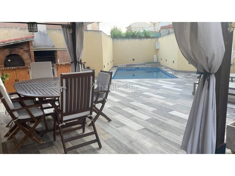 Foto e376ec33-caf5-48d0-aa93-aeb218097efe. Casa adossada amb calefacció aparcament piscina a Cabanillas del Campo