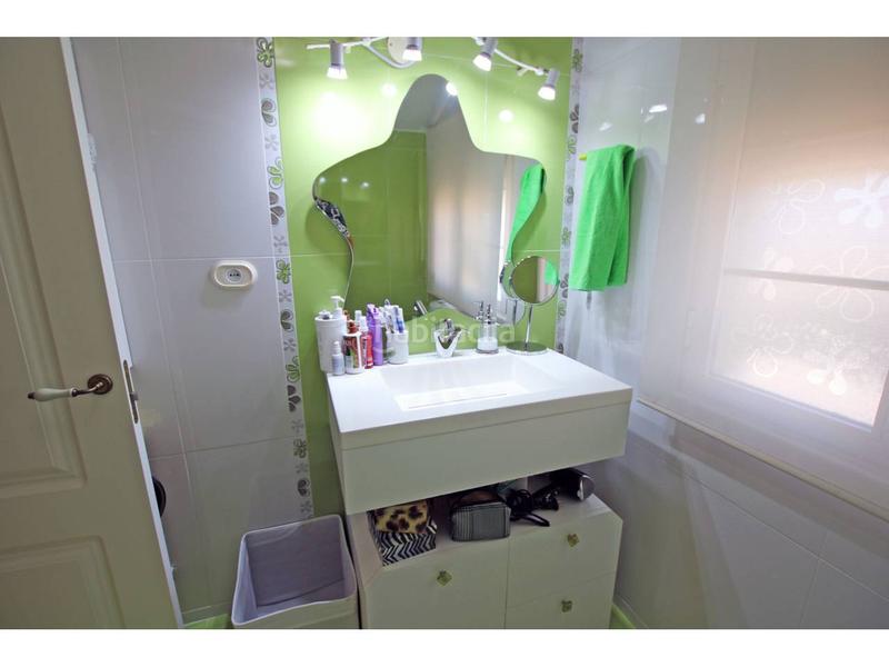 Foto fee362b6-1584-45bb-9121-815013a5576a. Casa adossada amb calefacció aparcament piscina a Cabanillas del Campo