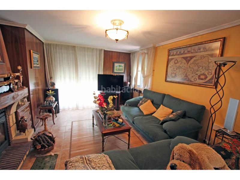 Foto 15e4aeef-c813-4aa8-af88-cdad311dabca. Chalet piso en venta en Cabanillas del Campo