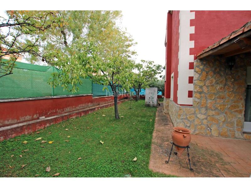 Foto 496ccff1-6867-413b-9f77-c22408f30995. Chalet piso en venta en Cabanillas del Campo