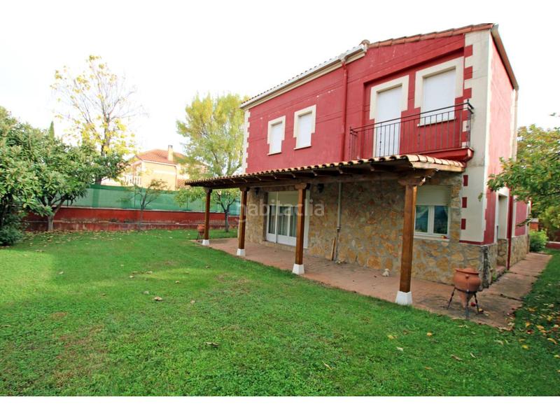 Foto 736b803e-88d9-481f-8352-47cef4d698cf. Chalet piso en venta en Cabanillas del Campo