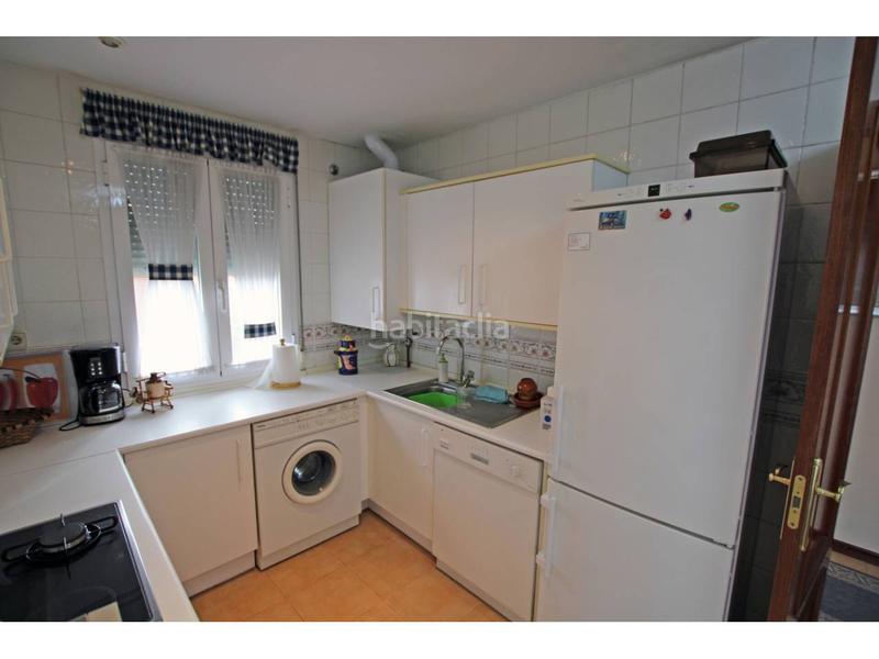 Foto f39007fe-8eeb-43d1-b589-7f89389b67dd. Chalet piso en venta en Cabanillas del Campo