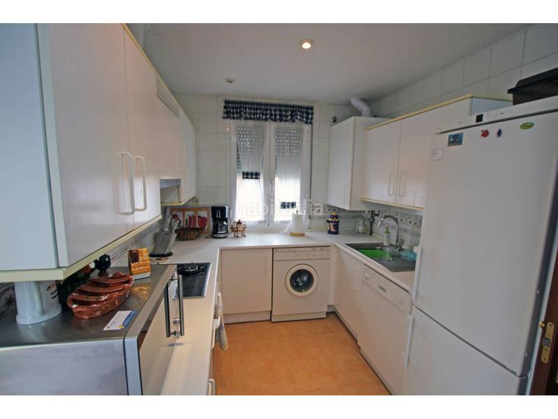 Foto ff89e797-708d-44bd-92bc-7762474498d3. Chalet piso en venta en Cabanillas del Campo