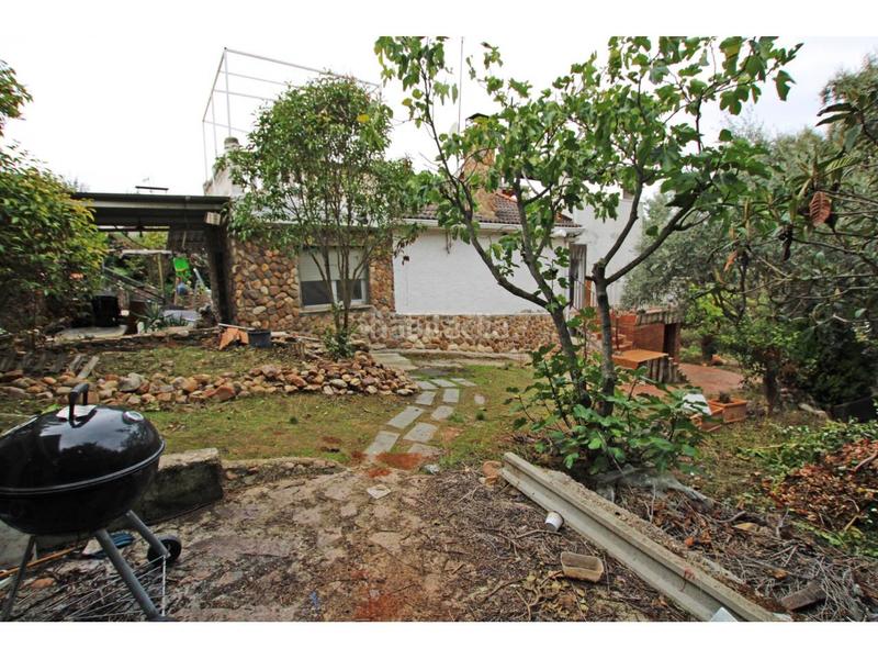 Foto b66c41c4-b7d4-4e47-b894-2d8ee00c54d5. Casa con parcheggio in Casar (El)