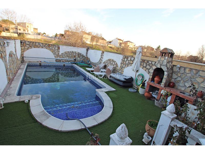 Foto 71e567d4-d8d2-4b75-8465-09dab60a923c. Casa adosada chalet en venta en Villanueva de la Torre
