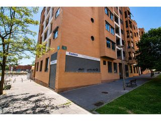 Local Comercial  Calle puerto de valencia. Local en venta en zona puerto28821