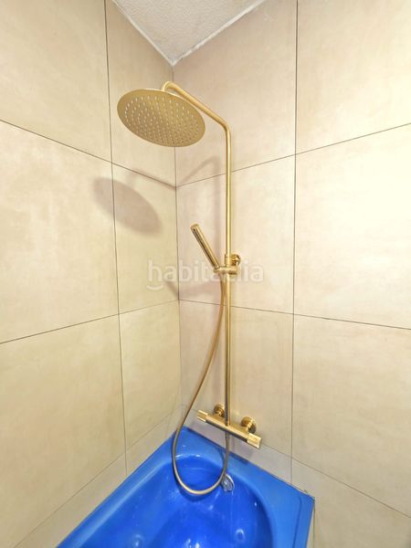 Foto 327359f8-36e8-4224-b65c-32f4e080a48d. Pis a Els Pavos Blanes