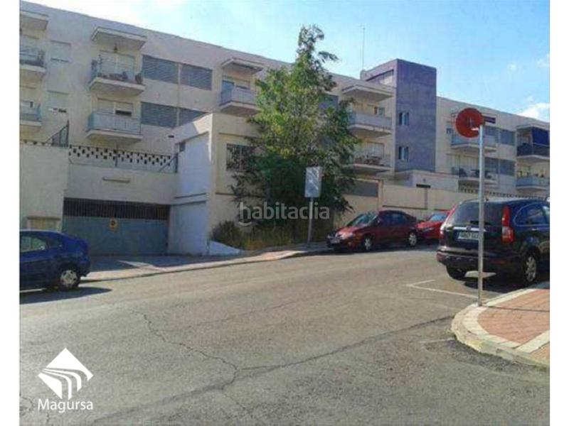 Foto f82371b0-7543-4b3c-a39c-f0563af39724. Car parking in Algete centro Algete