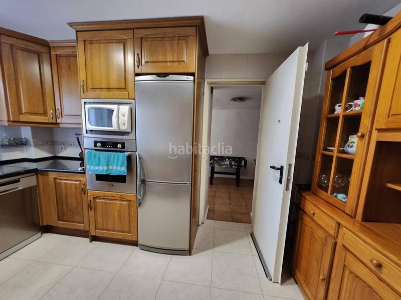 Foto 4790e228-eccf-4e78-87d8-f5134d2bab10. Chalet con riscaldamento parcheggio piscina in Galápagos