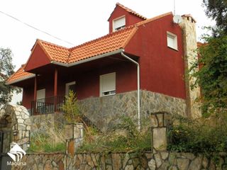 Xalet  Calle blasco ibáñez. Chalet independiente en urbanización montecalderón, el casar