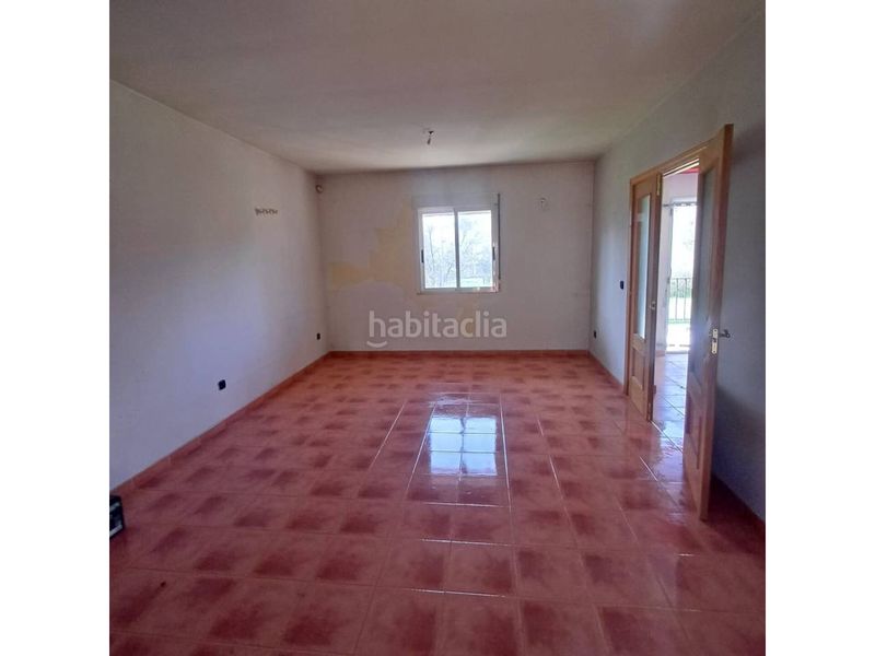 Foto ec8c7c05-6084-42dd-9007-b52d8a91b718. Xalet amb aparcament piscina a Casar (El)