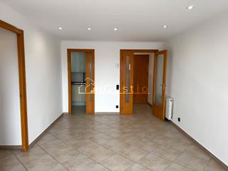 Flat  Passatge ricard ribas. Piso con espectaculares vistas en la salut - sant feliu de llobr