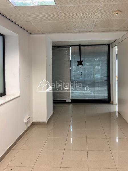 Foto 675b70e8-d005-4367-b378-58b7ebfd58d0. Location local commercial dans Can Calders Sant Feliu de Llobregat