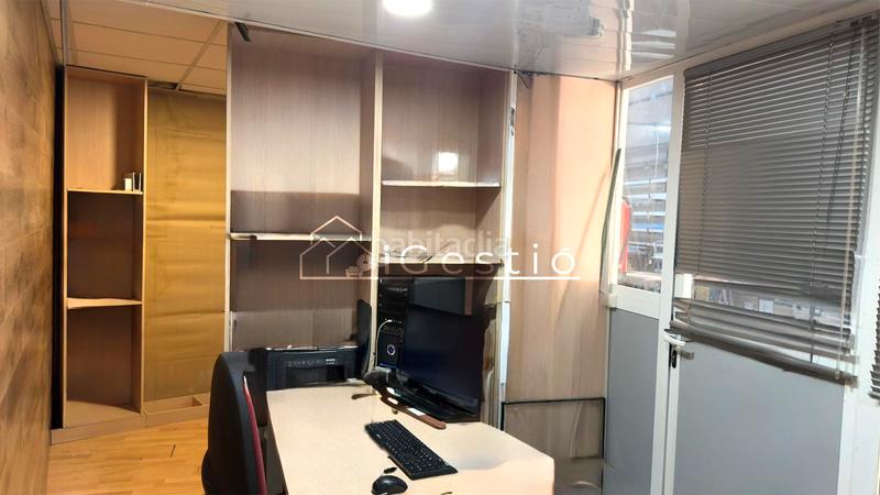 Foto 9d0b0a83-5c4b-4d4a-992f-1e977127ee5e. Local comercial local en venta en passatge rius en Hospitalet de Llobregat (L´)