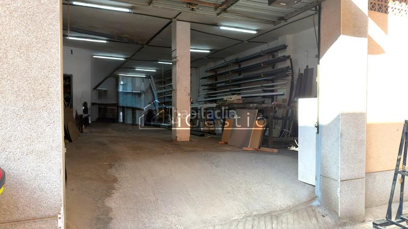 Foto bf61899d-e30e-49e9-a4bd-fc36d97be99a. Local comercial local en venta en passatge rius en Hospitalet de Llobregat (L´)