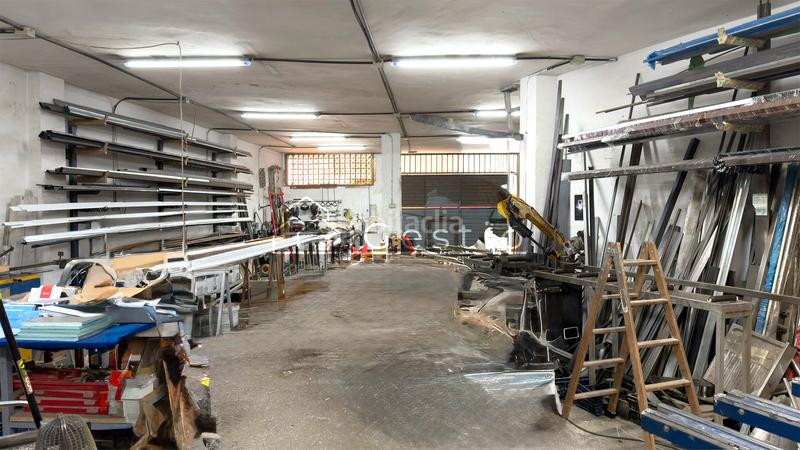 Foto c60a3fdb-fc81-4bad-9578-37963a78fde2. Local comercial local en venta en passatge rius en Hospitalet de Llobregat (L´)