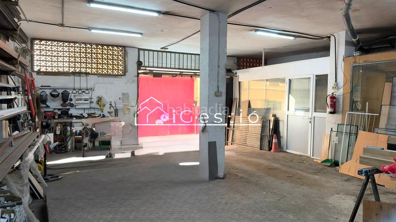 Foto de63ab67-974f-4b35-b926-6e2e0ae62f85. Local comercial local en venta en passatge rius en Hospitalet de Llobregat (L´)