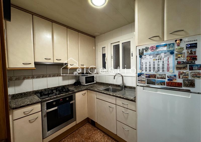 Foto bebbed77-4926-40d8-9804-abab6e98b344. Appartamento in La Torrassa Hospitalet de Llobregat (L´)