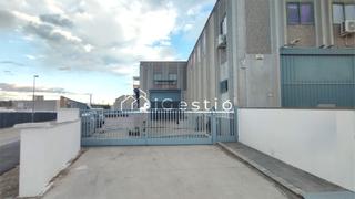 Industrial building in Carrer del Camí Ral
