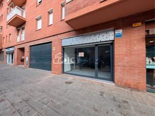 Lloguer Local Comercial  Carrer puig del ravell. Local en calle puig del ravell