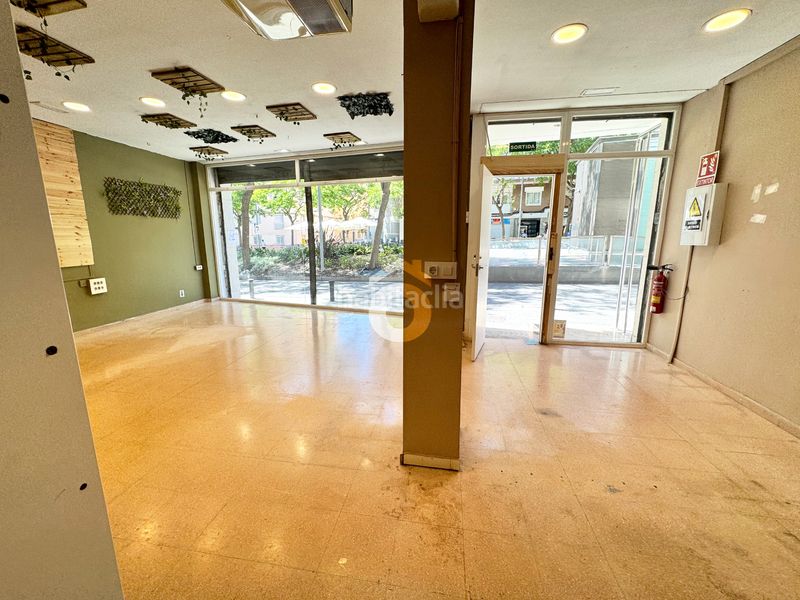 Foto 7bb02b1c-6ad1-4f11-96d2-ac297d131412. Local comercial amb calefacció a El Gall Esplugues de Llobregat