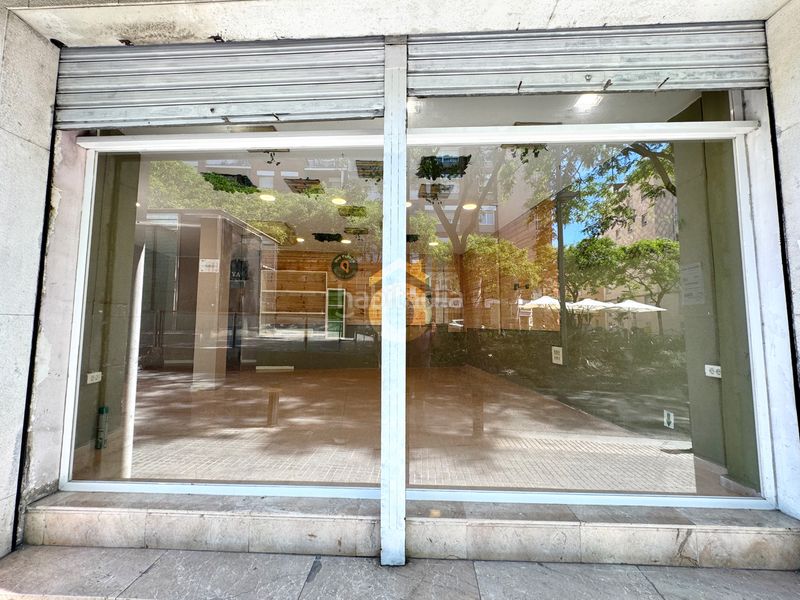 Foto 9b8d22aa-0c3f-4a83-bc7f-56faa59522f6. Local comercial amb calefacció a El Gall Esplugues de Llobregat