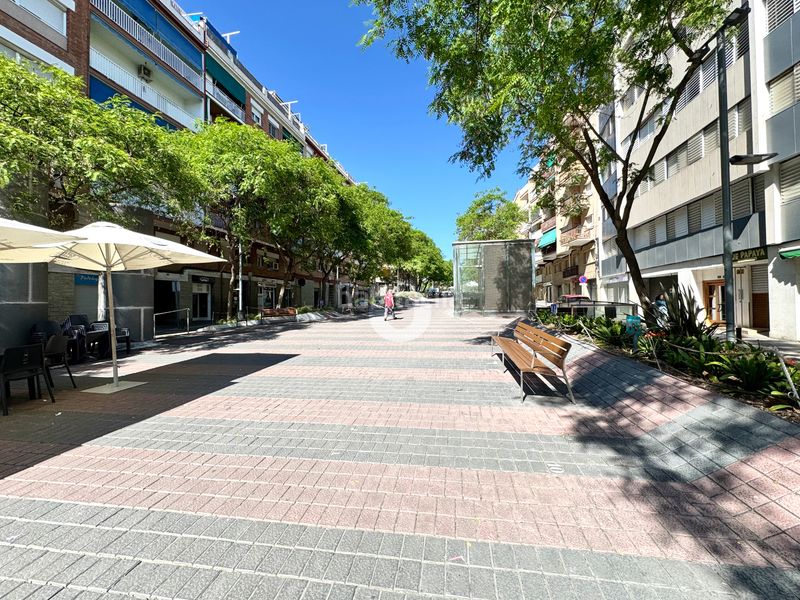 Foto fc2085e7-0825-4758-bd0b-f029c35661e5. Local comercial amb calefacció a El Gall Esplugues de Llobregat