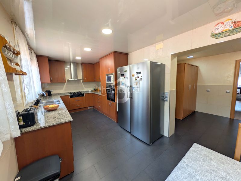 Foto a6ae0bd6-82a5-40c8-8201-14ce359fcf3e. Casa  en Mas d´en Gall Esparreguera