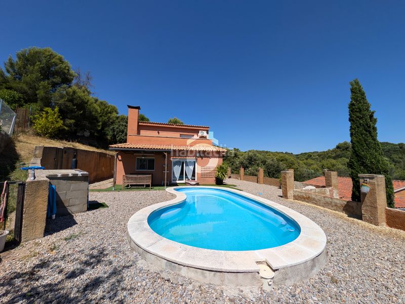 Foto bfe92ffc-aba9-4cbe-970a-44c0e8878485. Xalet amb calefacció piscina a Hostalets de Pierola (Els)