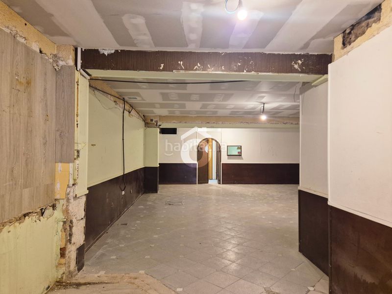 Foto a0dfe295-7f4c-4a90-ab75-abae00ff9d89. Local comercial a Centre Sant Joan Despí
