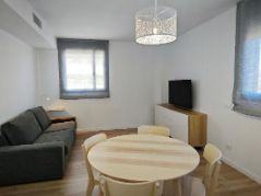 Miete Etagenwohnung  Avinguda salvador esteve. Alquiler de piso en la sinia