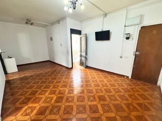 Pis a Carrer de la Circumval.lació