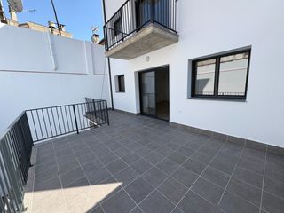 Pis a Torelló. Pis d'obra nova en venda amb terrassa a torelló