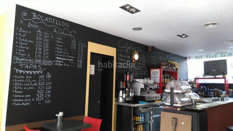 Foto df3e8aad-a7ba-4457-acf6-630b4e1ae8b1. Local comercial barcafetería en venta en el centro en Terrassa
