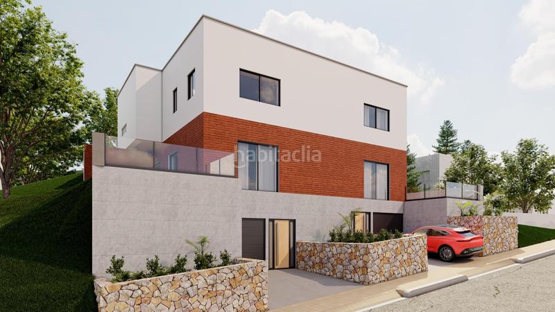 Foto 70fce84f-2731-4b60-9034-13226864a20b. Casa aparellada a carrer amèrica 47 a Can Parellada Terrassa