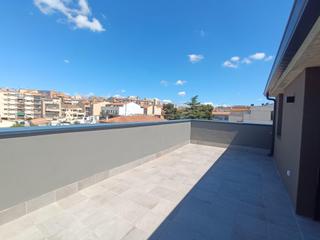 Dplex  Carrer transversal. Dplex de 3 habitaciones con terraza de 23m edificio transversal