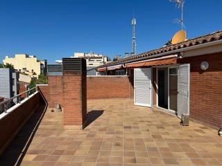 Location Attique  Carrer volta, de. Fantastico atico duplex, con estudio y terraza en pleno centro d