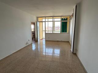 Pis  Carrer vilafranca del penedes. Luminoso piso exterior de 3 habitaciones en el pla del bon aire