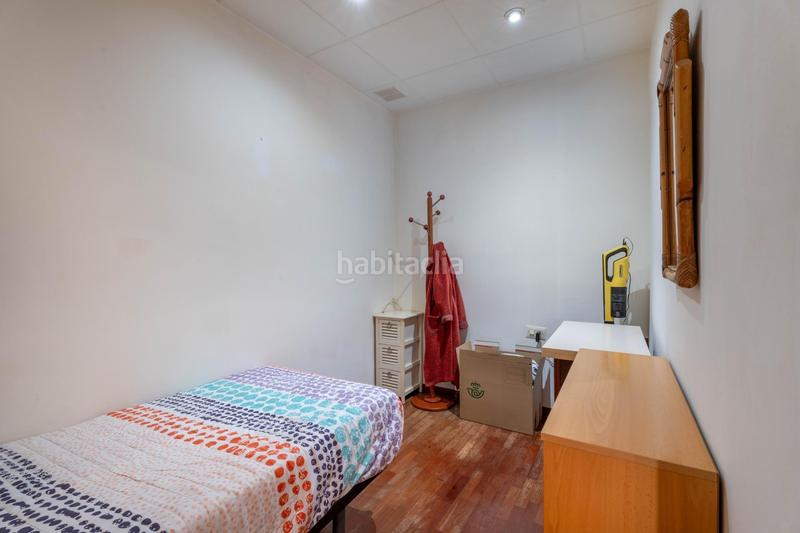 Foto 7a8b6802-6a14-4a13-b414-bf33745ec0c4. Reihenhaus mit heizung parking in Barri del Centre Terrassa