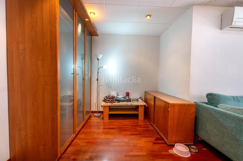 Foto bb4f007c-a4df-456f-bcd6-8fa67ebf0047. Reihenhaus mit heizung parking in Barri del Centre Terrassa