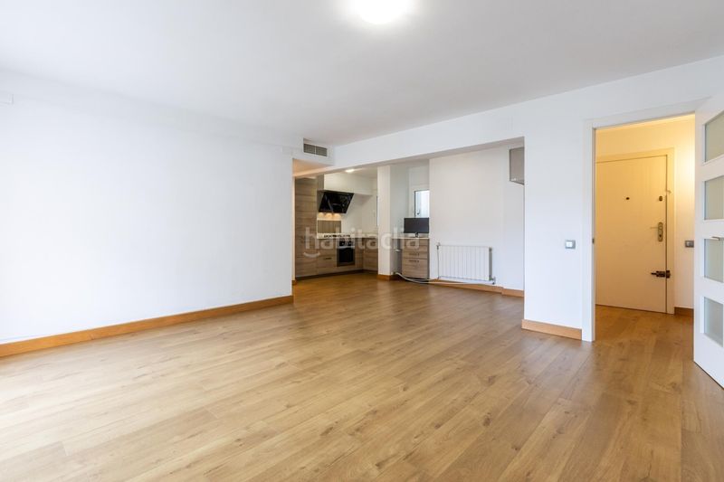 Foto c5683d11-0420-445d-aed3-0723b38bd81a. Àtic a Barri del Centre Terrassa