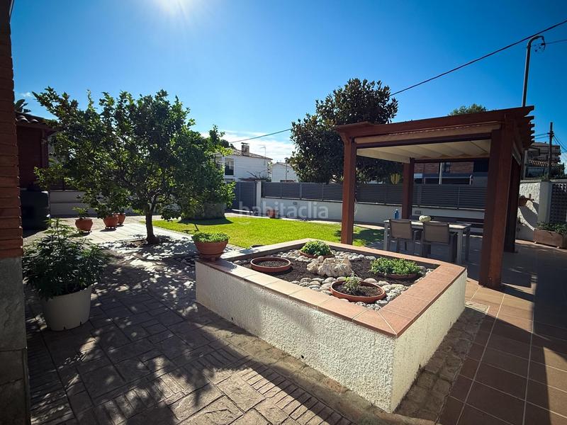 Foto 9cef3fe0-97f9-42ea-81ed-5b448601032e. Chalet dans calle sant pere 66 dans Calafell residencial Calafell