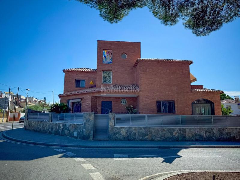 Foto d26c1165-c3c9-409d-a657-64151cb77ab6. Chalet dans calle sant pere 66 dans Calafell residencial Calafell