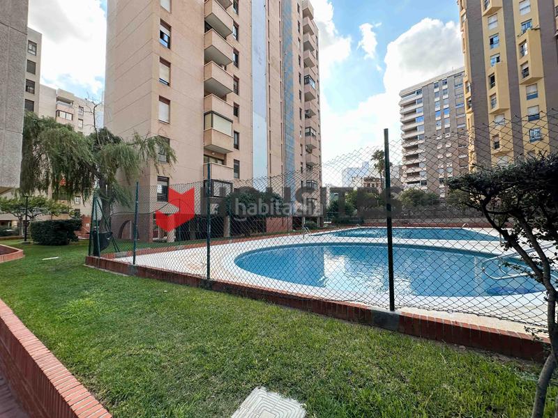 Foto b0304525-5409-4003-9d01-7ca2cc066381. Pis amb piscina a Rafalafena Castellón de la Plana